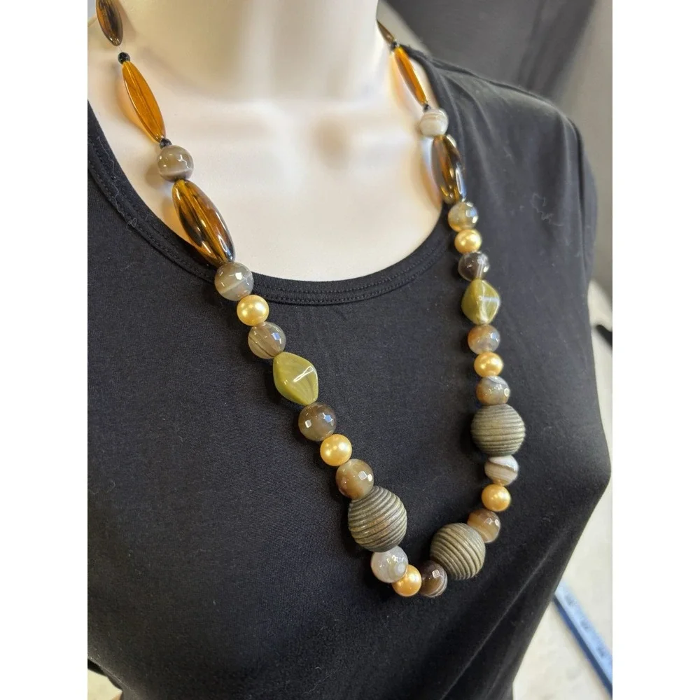 Women's Brown Beaded Chunky Statement Y2K BOHO Classic Staple Capsule Necklace‎